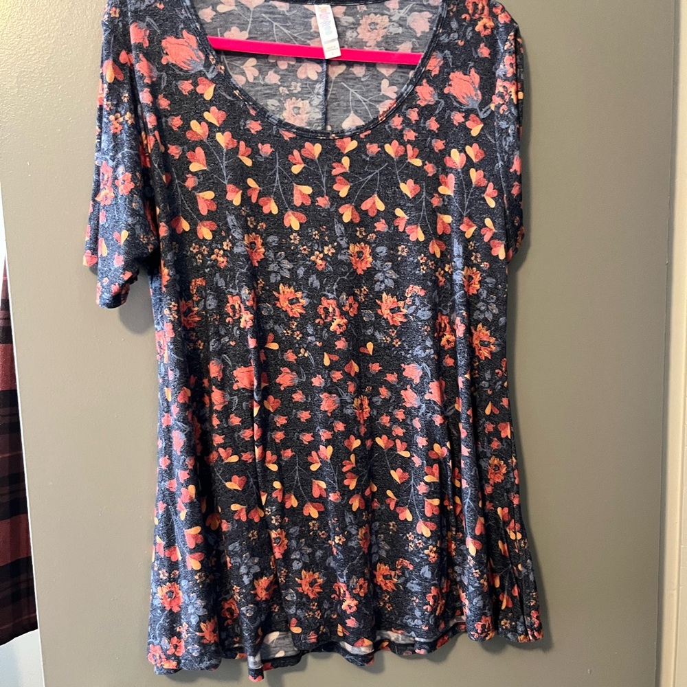 LuLaRoe Floral Short Sleeve Top - Navy and Coral